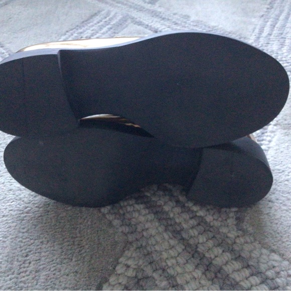 Prada Logo Plaque loafers - Picture 2 of 3